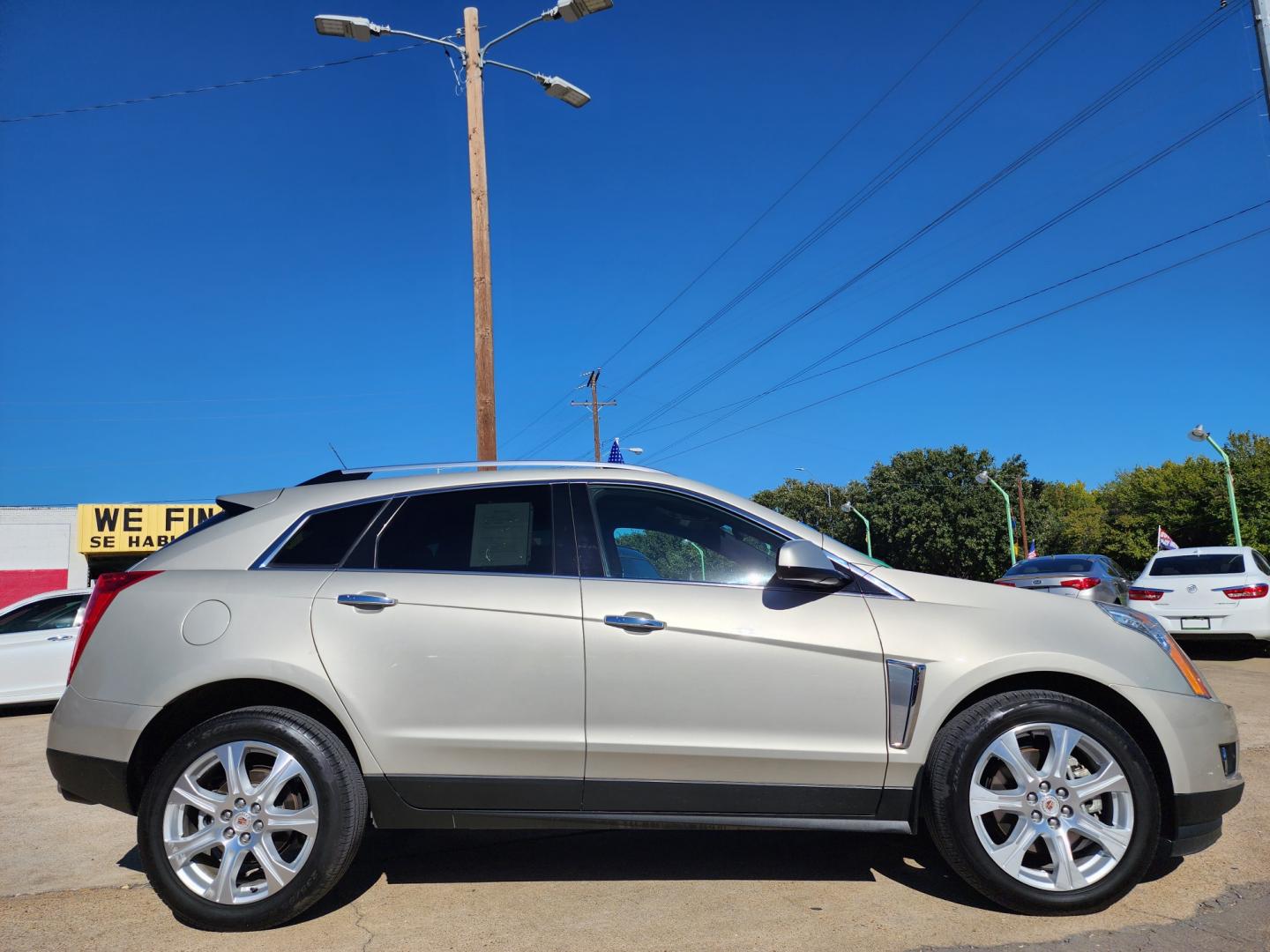 2014 GOLD Cadillac SRX PERFORMANCE COLLECTION (3GYFNCE39ES) , AUTO transmission, located at 2660 S.Garland Avenue, Garland, TX, 75041, (469) 298-3118, 32.885551, -96.655602 - Welcome to DallasAutos4Less, one of the Premier BUY HERE PAY HERE Dealers in the North Dallas Area. We specialize in financing to people with NO CREDIT or BAD CREDIT. We need proof of income, proof of residence, and a ID. Come buy your new car from us today!! This is a Loaded 2014 CADILLAC SRX CO - Photo#2